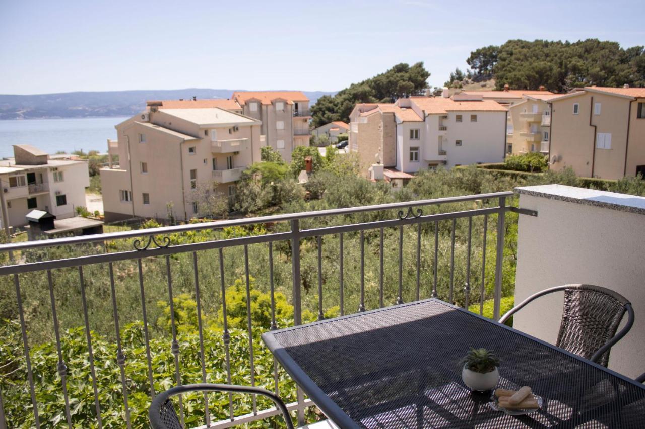 Apartments And Rooms Nikola Omiš Dış mekan fotoğraf