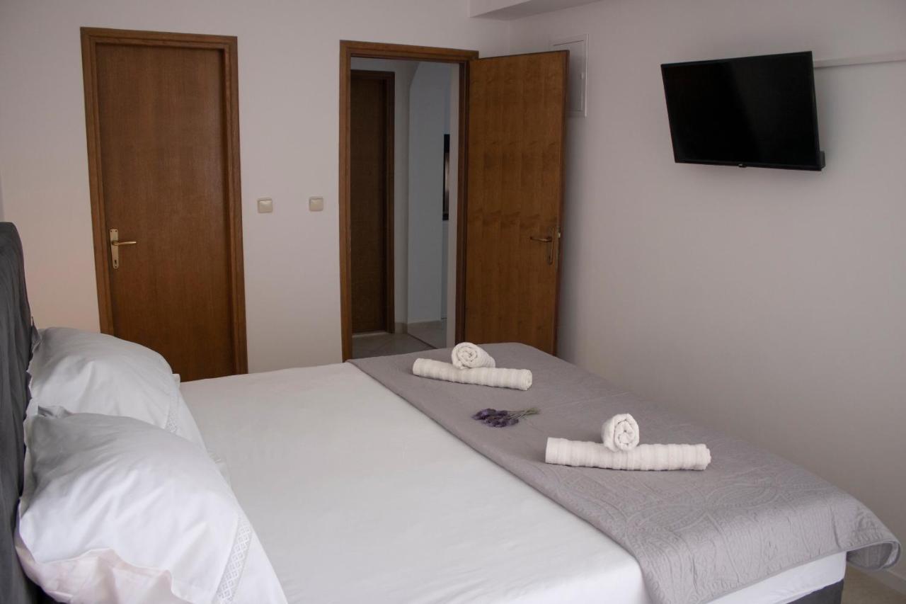 Apartments And Rooms Nikola Omiš Dış mekan fotoğraf
